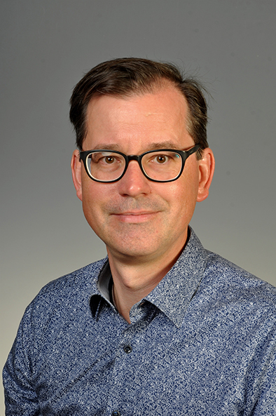 Dr. Florian Schneider